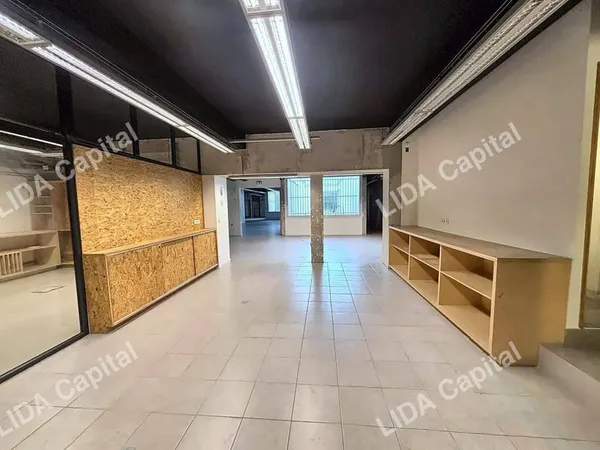 Boutique 720 m²