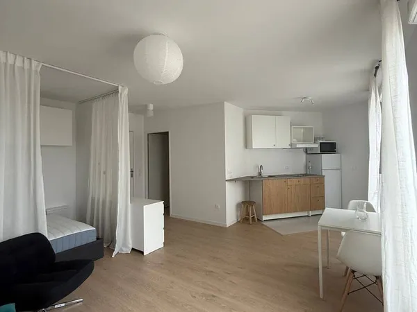 Studio 1 pièce 30 m²