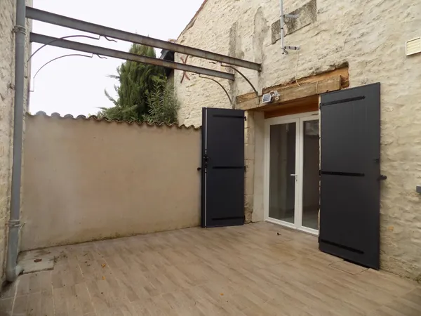 Maison en pierre 80m² à FRONTENAY ROHAN ROHAN