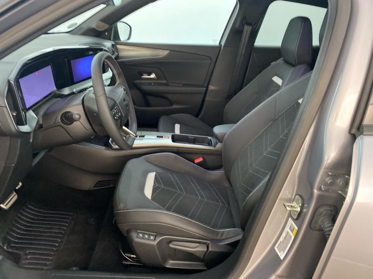 Opel Mokka electrique 156 ch & batterie 54 kwh gs — photo 9
