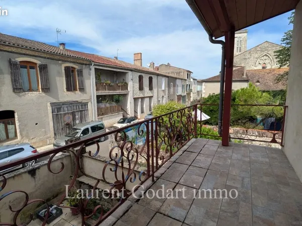 Maison 7 pièces 196 m²