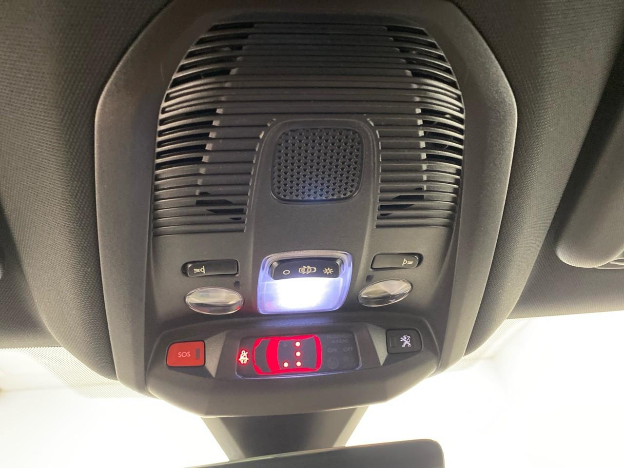 Peugeot 3008 hybrid 225 e-eat8 gt — photo 17