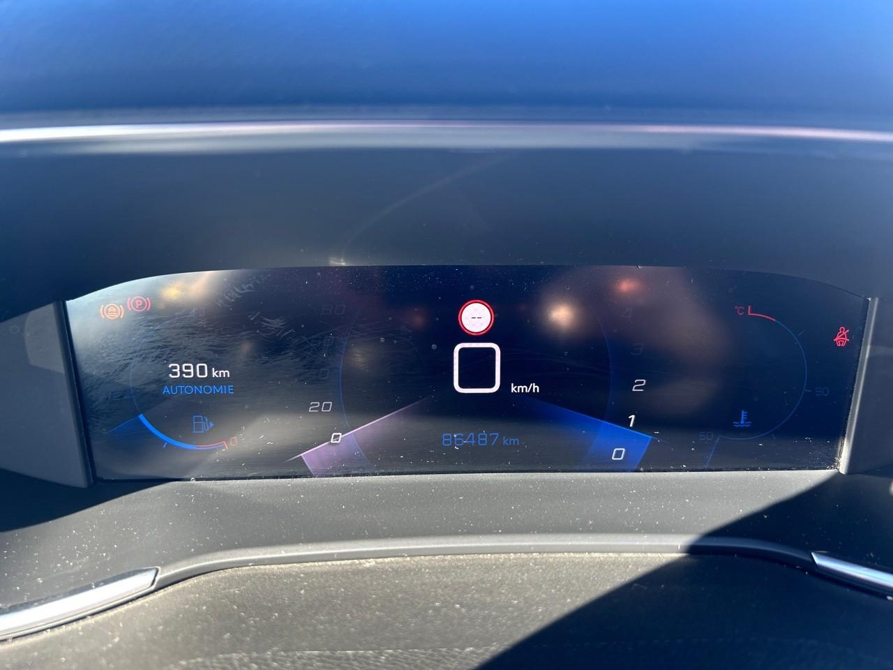 Peugeot 308 1.5 bluehdi 130ch s&s allure pack — photo 17