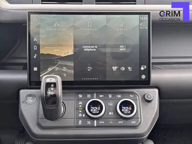 Land Rover Defender 110 p300e awd auto — photo 8