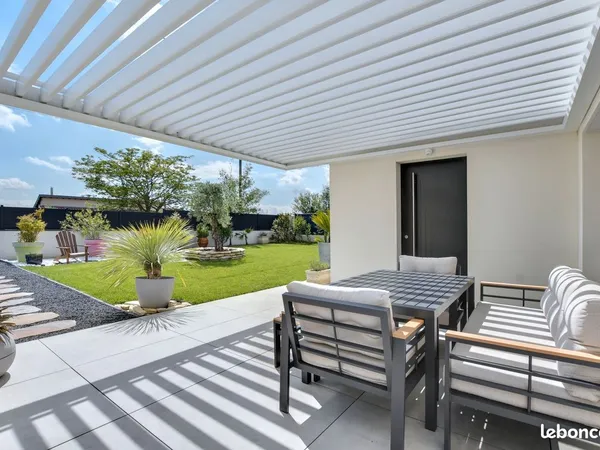 Villa Contemporaine avec VUE