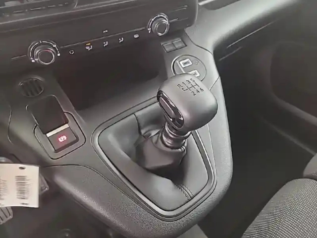Citroën Berlingo van m diesel 100 ch manuelle — photo 14
