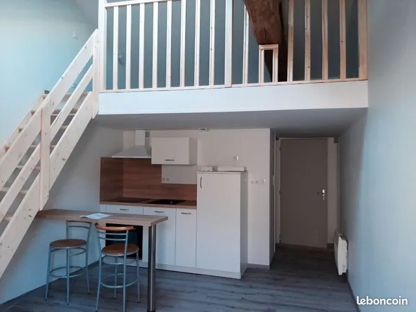 Studio avec terrasse