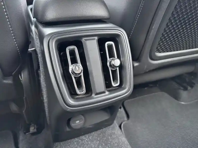 Volvo Xc40 d3 adblue 150 ch geartronic 8 — photo 24