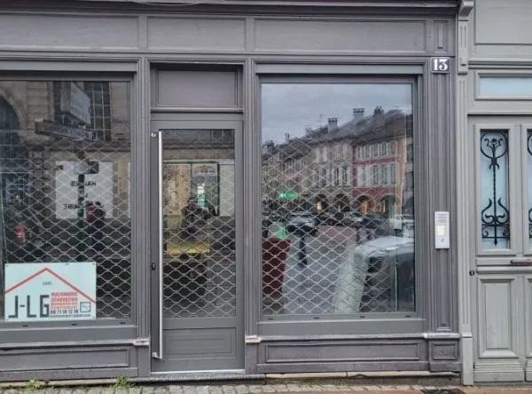 Bureau 70 m²