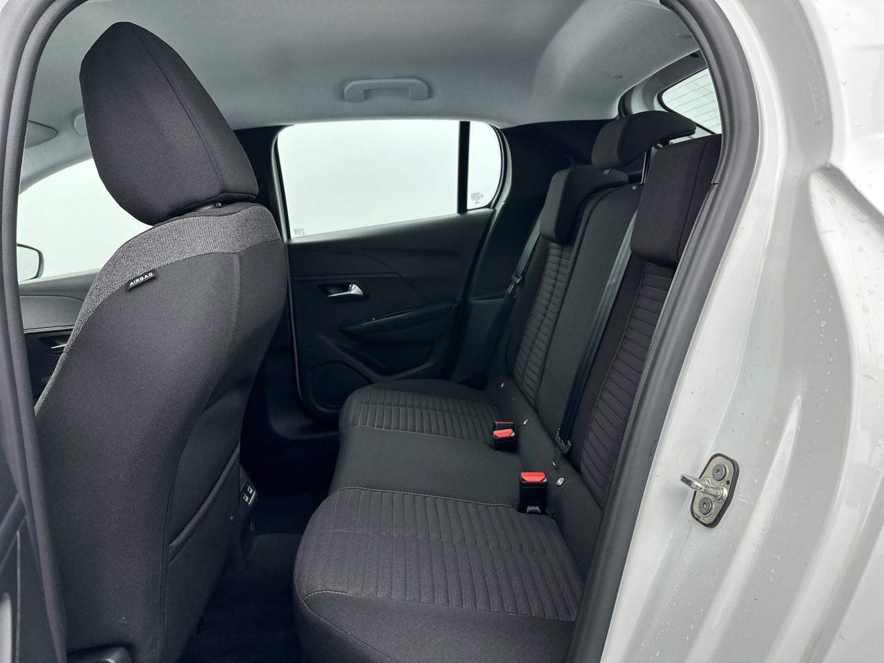 Peugeot 208 puretech 100 s&s eat8 active pack — photo 12