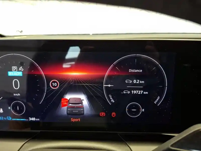 Renault Megane e-tech ev60 220 ch super charge — photo 20