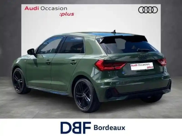 Audi A1 30 tfsi 116 ch s tronic 7 s line — photo 15