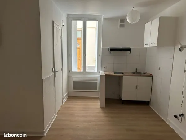 Studio 1 pièce 18 m²