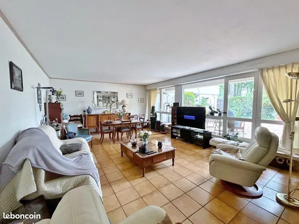 Appartement 3 pièces 108 m²