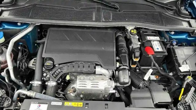 Peugeot 408 puretech 130 ch s&amp;s eat8 — photo 22