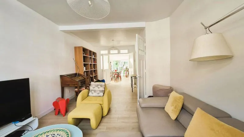 Photo 3