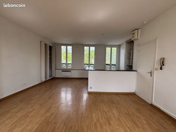 Studio 1 pièce 35 m²
