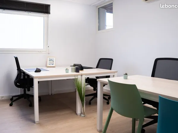 Location bureau fermé Zone de Viais