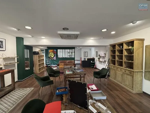 A Vendre Local Commercial Saint-Leu Centre