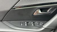 Peugeot 2008 1.5 BlueHDi 130ch S&S GT EAT8 — photo 16