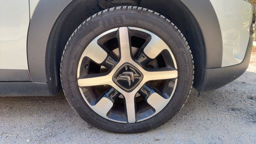 Citroen C4 Cactus 1.2 PureTech 130 EAT6 - Shine – 2019 – 84303 km – Essence – Boîte Automatique — photo 20