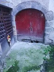 Cave vigneronne semi enterrée