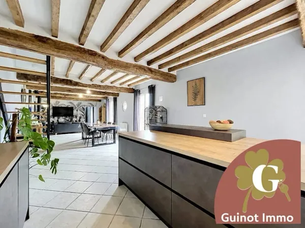 Maison 5 pièces 185 m²