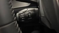 Peugeot 2008 1.2 PureTech 130ch S&S Allure — photo 30