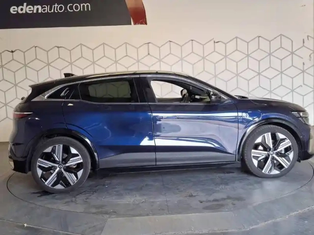 Renault Megane e-tech ev60 220 ch super charge — photo 5