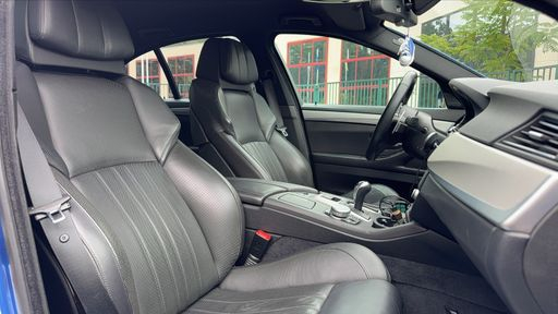 BMW M5 4.4 i V8 560 DKG7 - M – 2013 – 85883 km – Essence – Boîte Automatique — photo 10