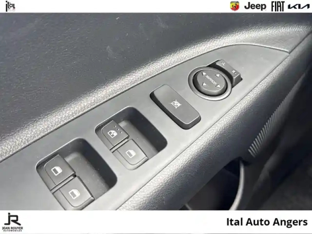 Kia Stonic 1.0 t-gdi 100ch active — photo 12