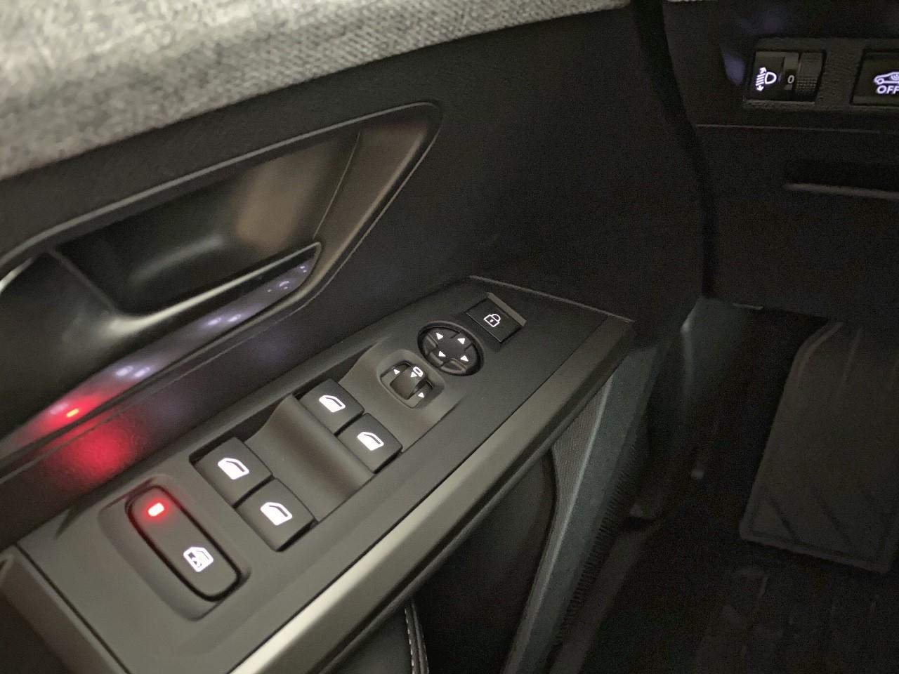 Peugeot 5008 hybrid 145 ch e-dcs6 allure — photo 20