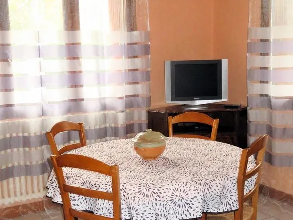 A louer t2 meuble a villargondran