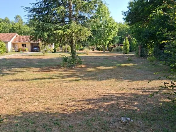 Vente terrain constructible non viabilisé