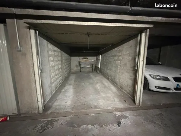 Parking 12 m² Lyon