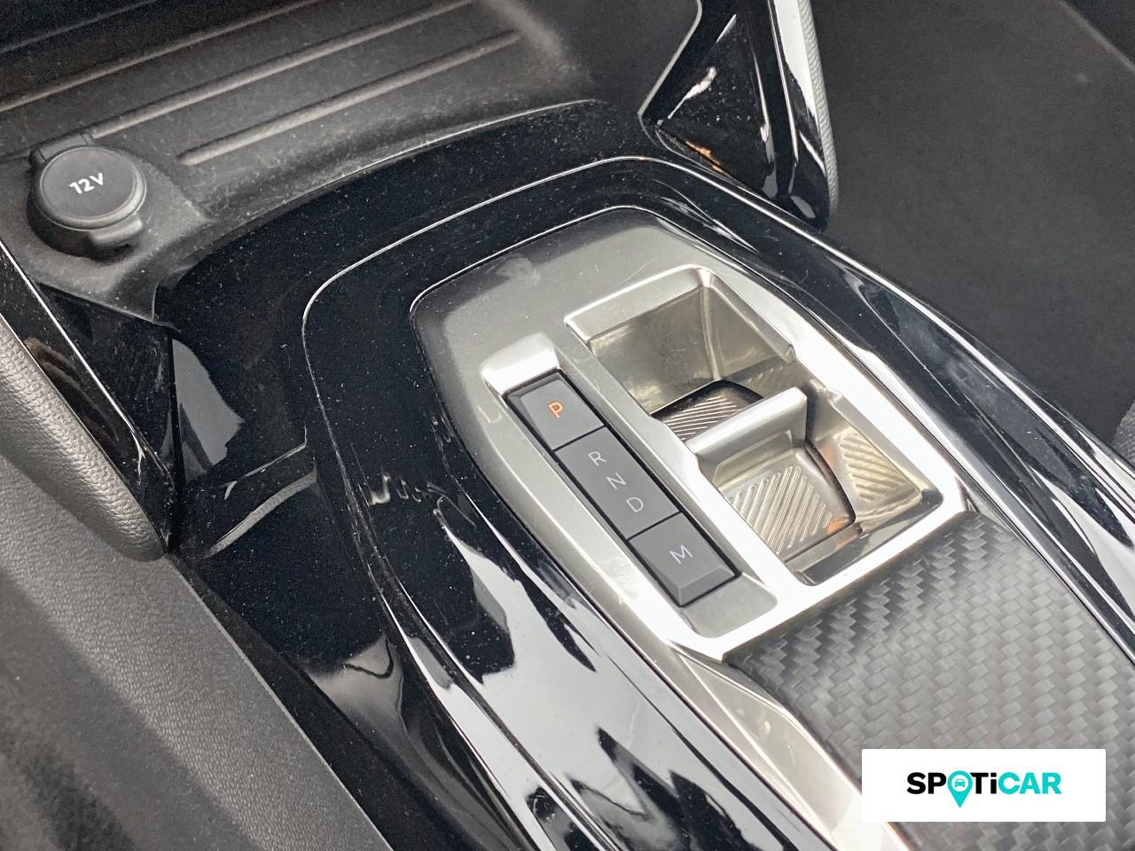 Peugeot 2008 1.2 puretech 130ch s&s style eat8 — photo 14