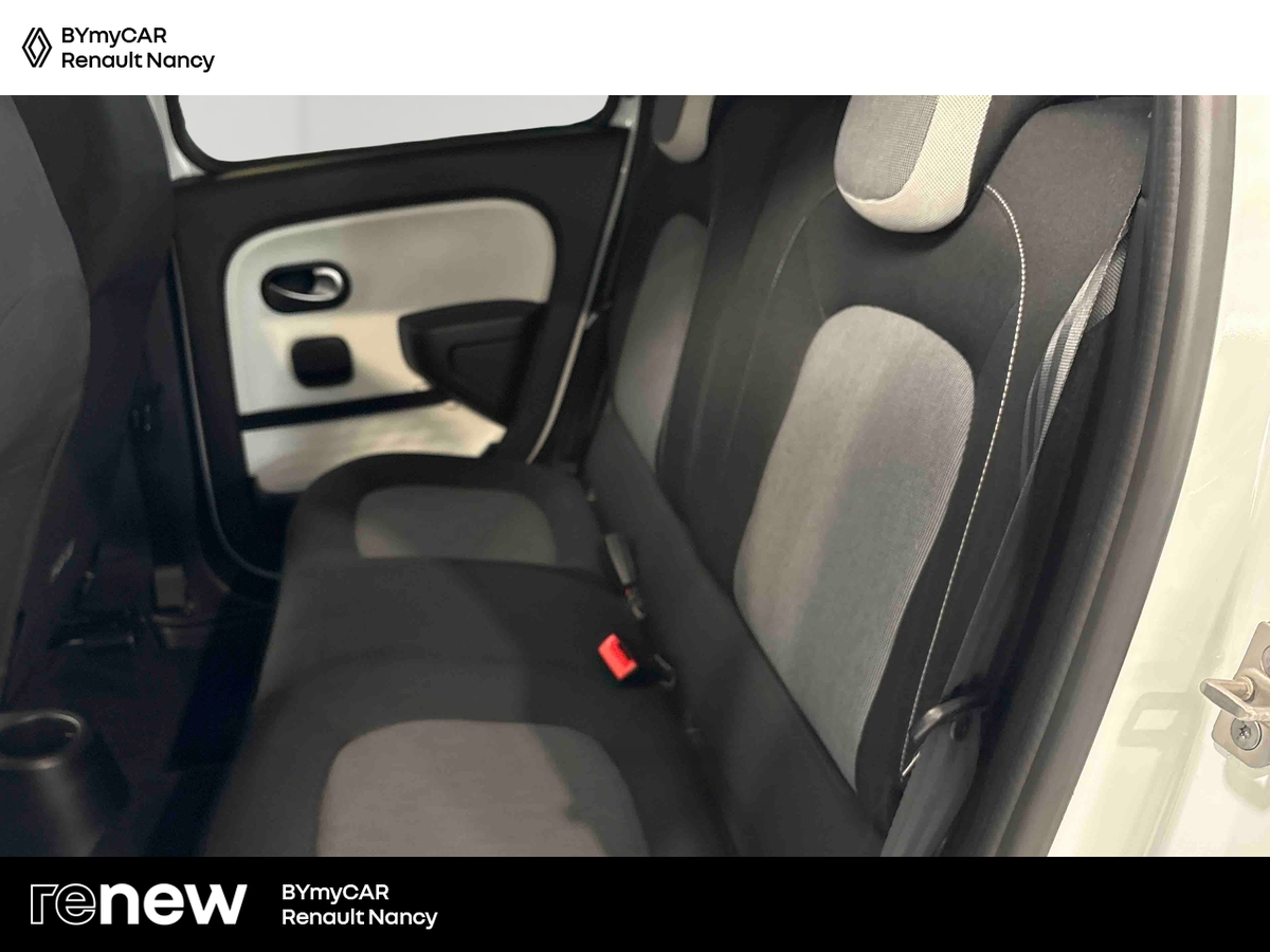 Renault Twingo III E-Tech — photo 12