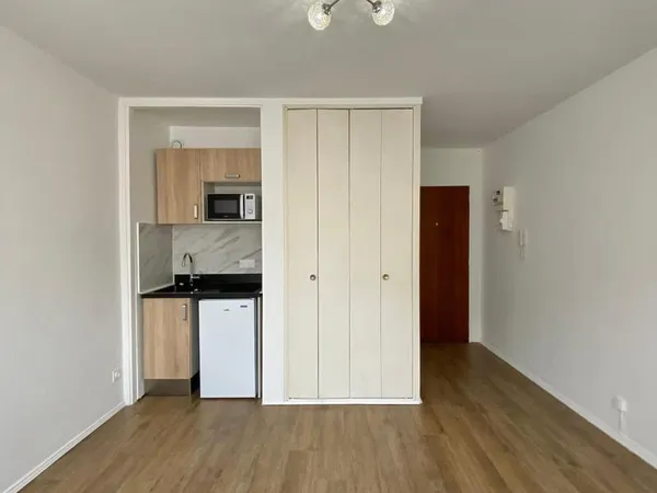 Studio 1 pièce 20 m²