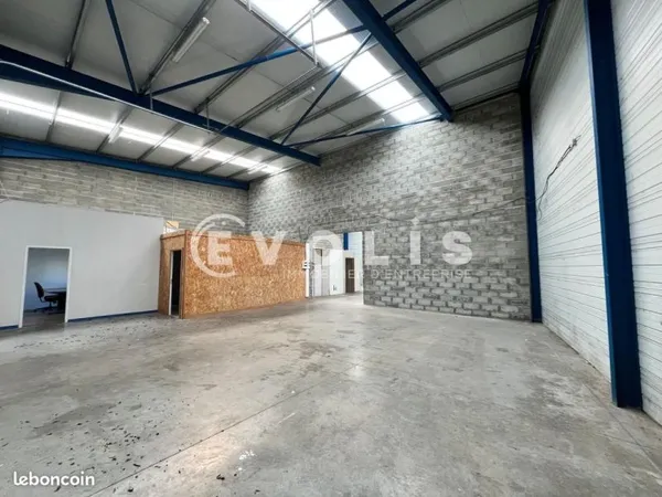 Local d'activité 410 m²