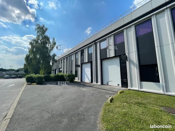 Local d'activité 502 m²