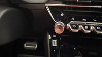 Peugeot 2008 1.5 BlueHDi 130ch S&S GT EAT8 125g — photo 27