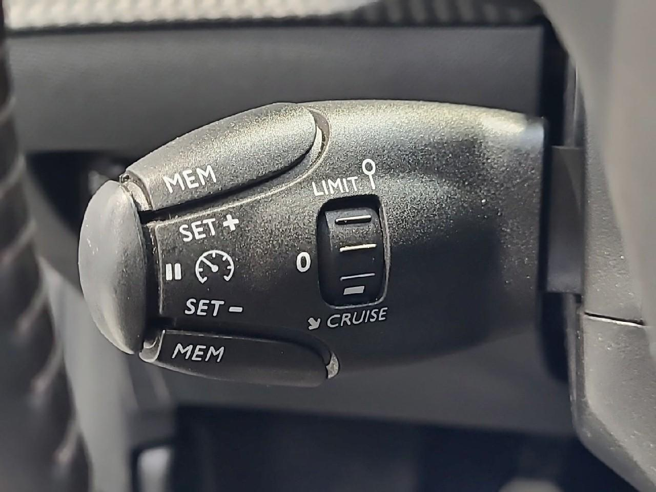 Peugeot 208 puretech 75 s&s bvm5 active pack — photo 24
