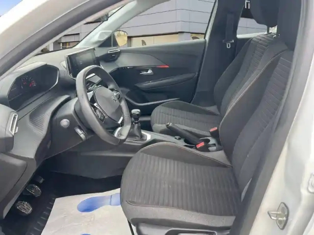 Peugeot 208 puretech 100 s&amp;s bvm6 — photo 9