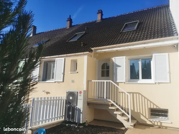 Maison - 08 pièces - 156 m² surface au sol - 133 m² Loi Carrez - CESSON LA FORET