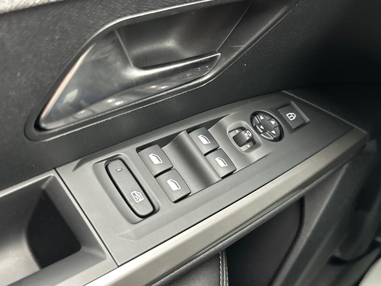 Peugeot 3008 hybrid 145 e-dcs6 allure — photo 15