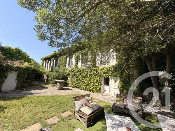 Maison 10 pièces 191 m²