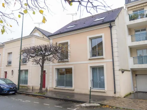 Chambre dans une maison à La Garenne-Colombes