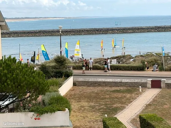 ST GILLES X DE VIE, BOISVINET, VENDS APPARTEMENT 45 M2, face mer et plage