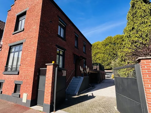 Maison 4 pièces 188 m²