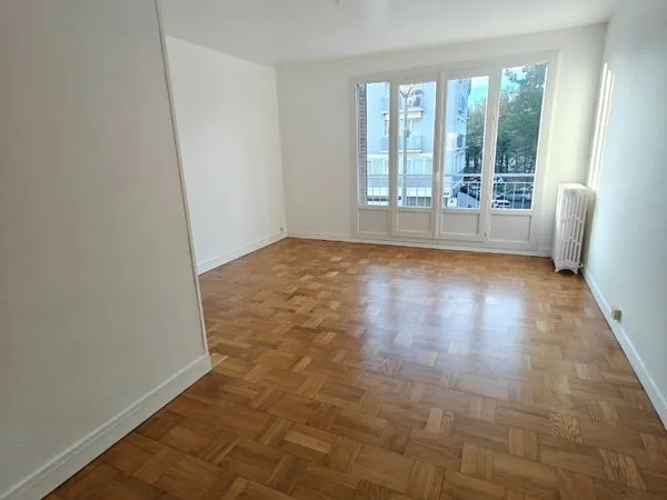 T3 lumineux de 62 m² avec balcon - Entièrement rénové - Rouen Rive Gauche